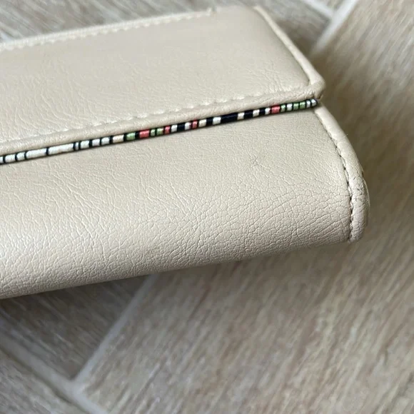 Light Tan Faux Leather Wallet - Picture 9 of 9